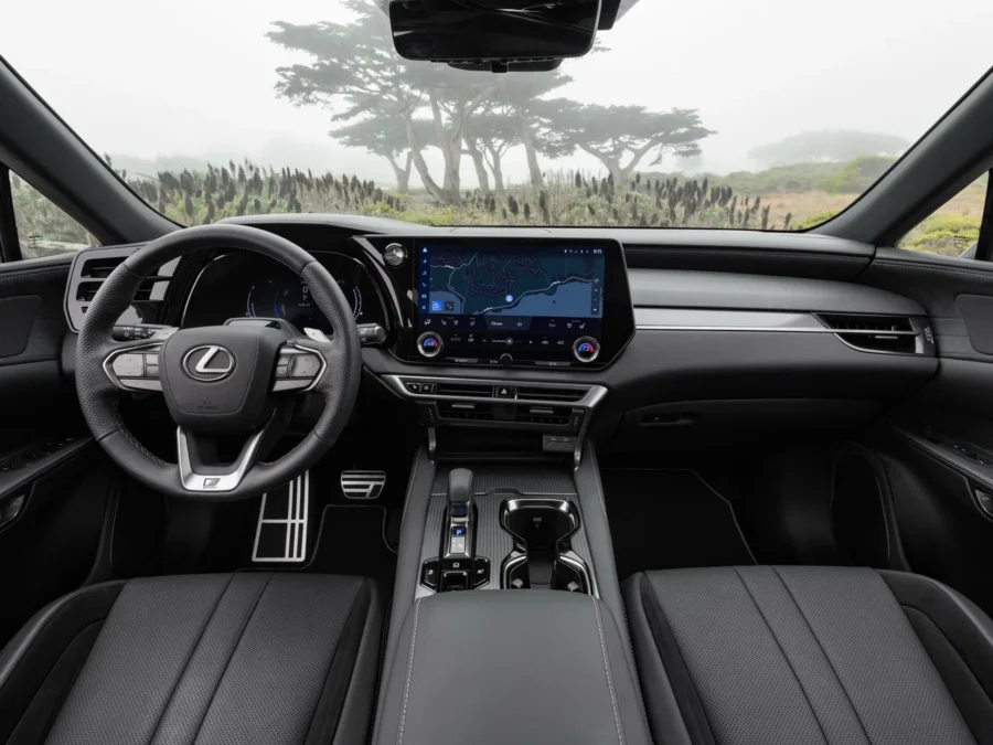 Фото интерьера в Lexus RX